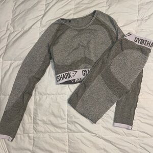 Gymshark Set - Green Long Sleeve Top with Matching Leggings (Size Small)